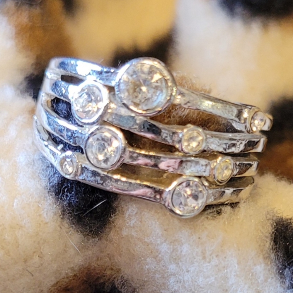 Ladies Cocktail Style Ring Size 8